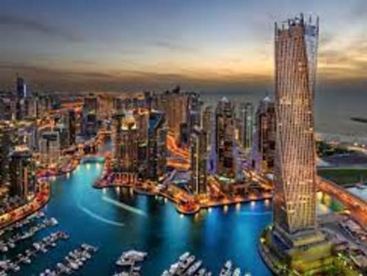  Jour 3:  Tour de ville et Croisière sur la Marina de Dubaï avec spectacle de danse et Diner